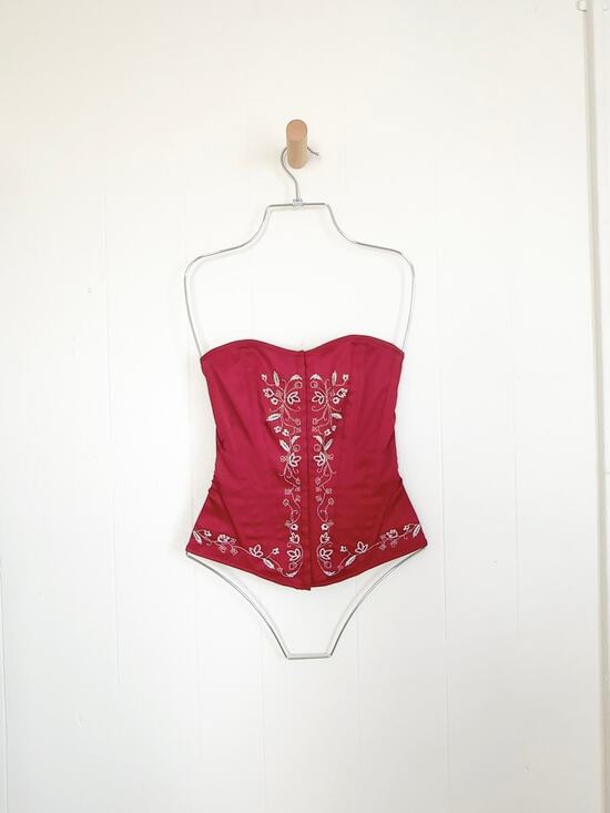 Charlotte Russe Other - Vintage Charlotte Russe Y2K Red Silver Embroidered Boned Corset Top Size S